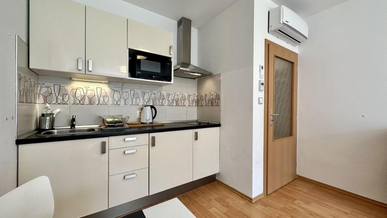 Ubytovani Trebon - Apartmany Rozmberk, Svet A Bastyr מראה חיצוני תמונה