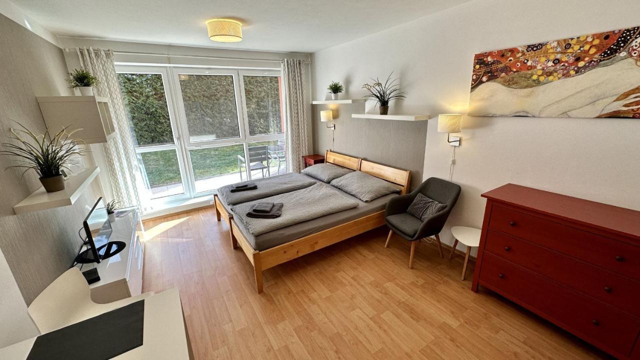 Ubytovani Trebon - Apartmany Rozmberk, Svet A Bastyr מראה חיצוני תמונה