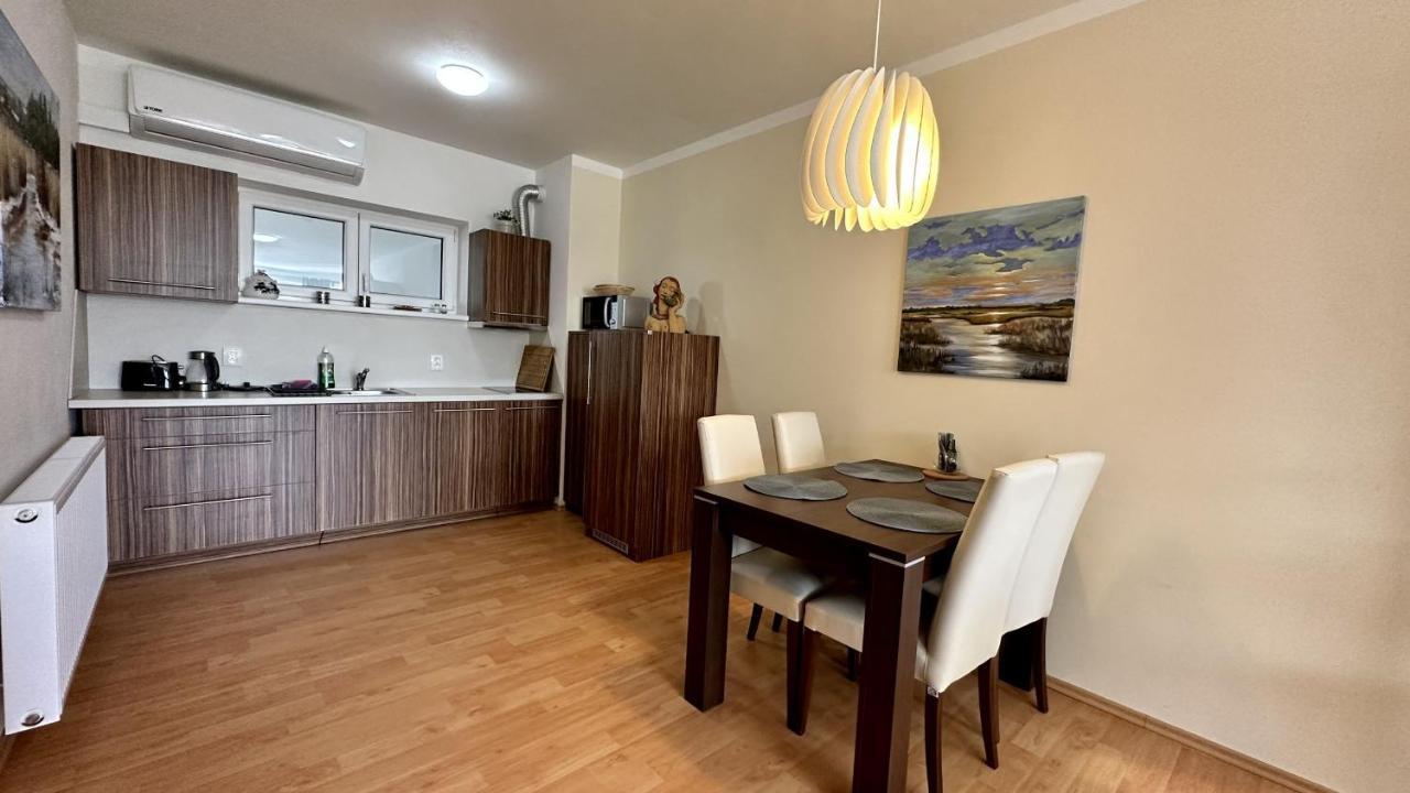 Ubytovani Trebon - Apartmany Rozmberk, Svet A Bastyr מראה חיצוני תמונה